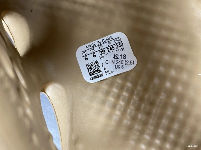 RNNR GW3354 Ochre Foam Yeezy Adidas 0827